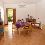 Elena Aparthotel
