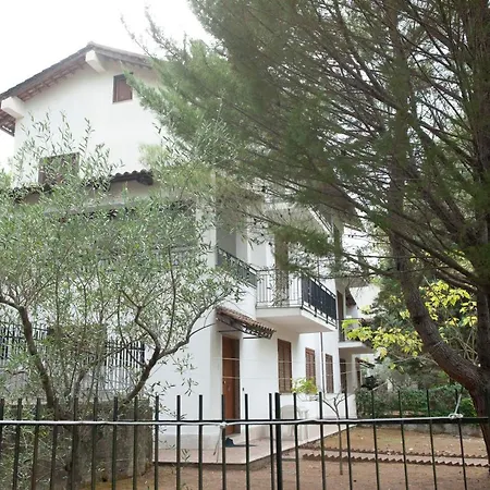Elena 公寓式酒店
